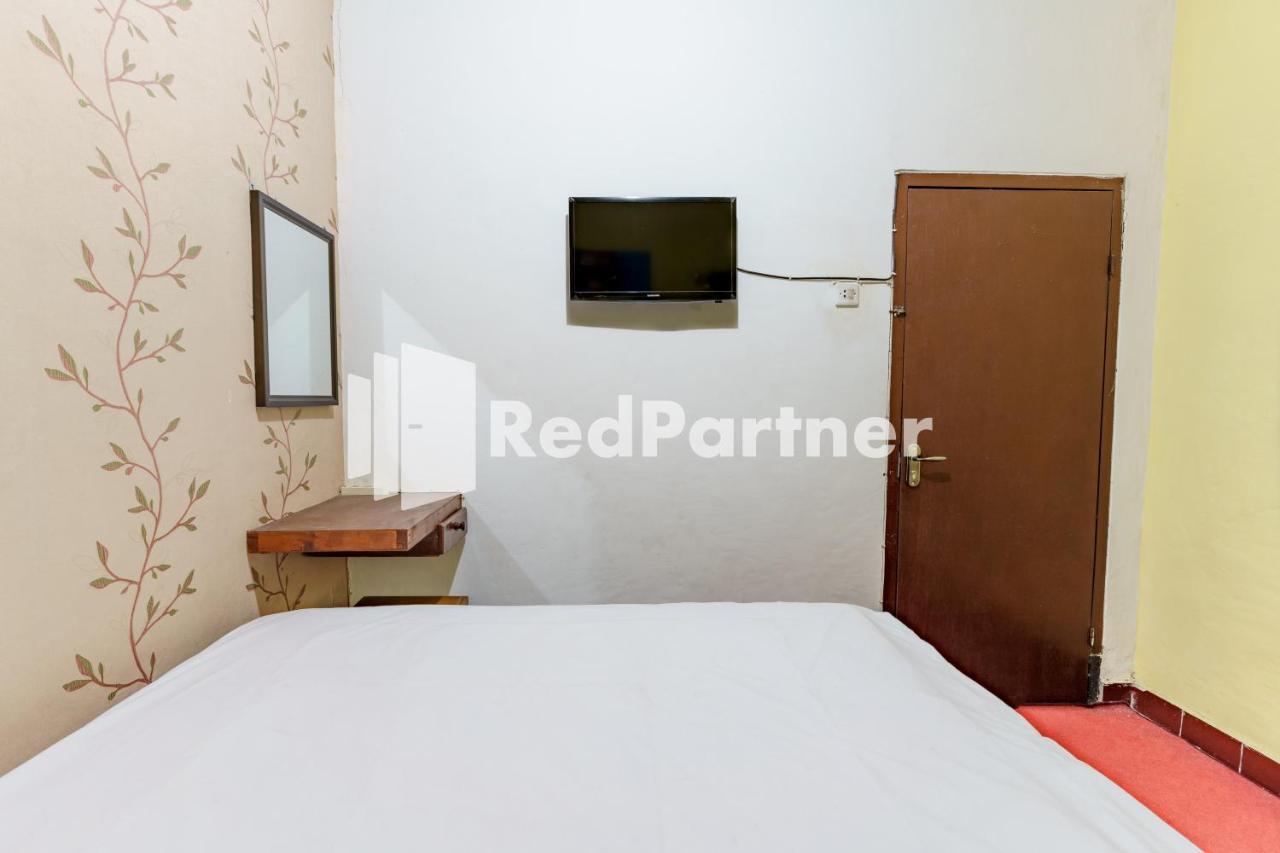 Nafisa Homestay Syariah Near Jatim Park 3 Batu Mitra Reddoorz Маланг Екстер'єр фото