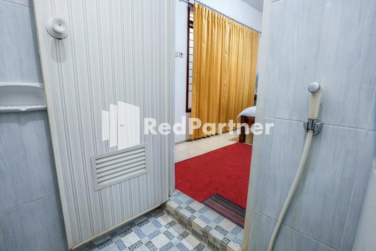 Nafisa Homestay Syariah Near Jatim Park 3 Batu Mitra Reddoorz Маланг Екстер'єр фото