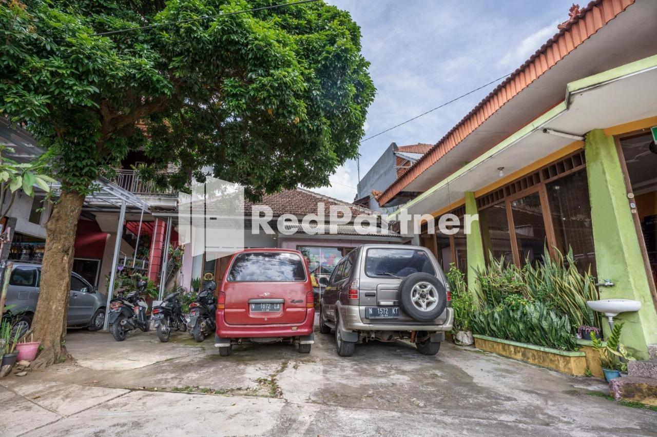 Nafisa Homestay Syariah Near Jatim Park 3 Batu Mitra Reddoorz Маланг Екстер'єр фото